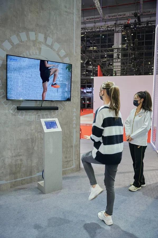 量化运动情绪状态的黑科技，如何让亚瑟士在进博会大出风头？