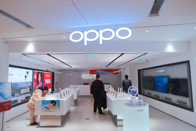 2021在实体店买手机和网上买有何区别？实体店老板爆料：差别很大