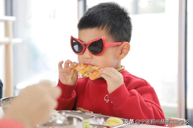 赫德幼儿园联合国日 | 世界那么大，带我去看看