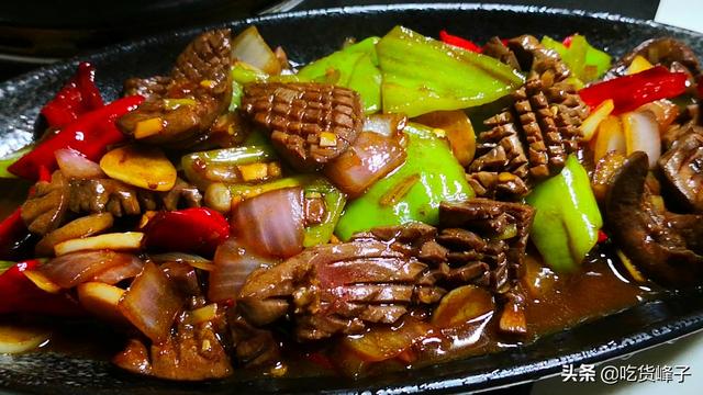 炒腰花時，最忌直接下鍋炒，教你正確做法，脆嫩爽口不腥氣，真香