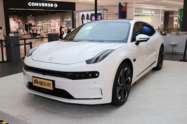 懂车周报｜特斯拉市值首破万亿美元、沃尔沃汽车正式敲钟上市