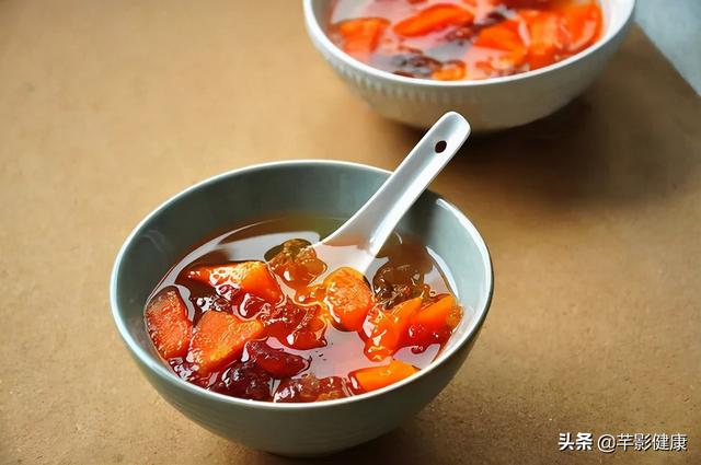 湖南芊影：万万没想到桃胶这么多功效，四种简单做法推荐给你