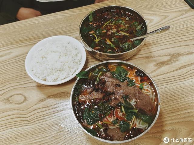 旅行就要邊走邊吃：舌尖上的昆明，盤點我在昆明吃到的各種美食