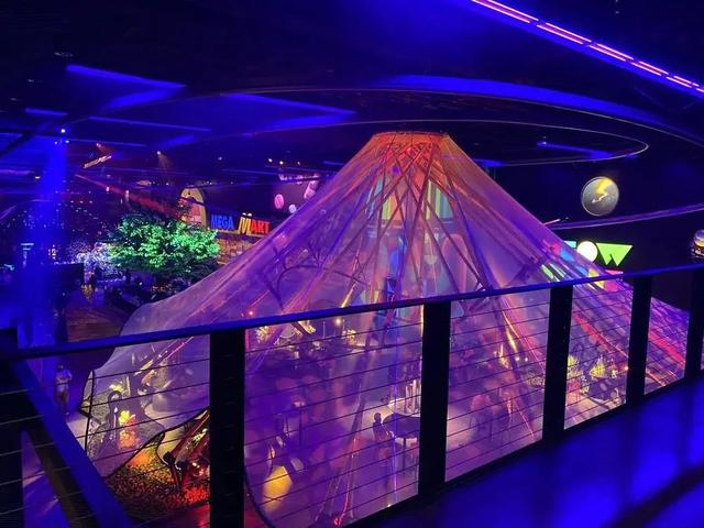 15區，全球首座專業沉浸式體驗綜合體