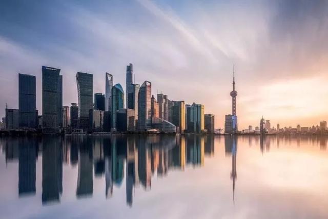 北上广深拥有多套房子的人，为什么不卖掉一套房子实现财务自由？