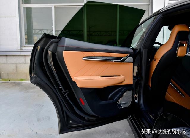 终身质保，仅售36万，吉利版“帕拉梅拉”正式交付，标配空气悬架