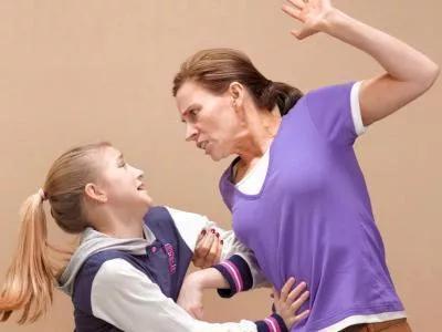 棍棒教育废了下一代