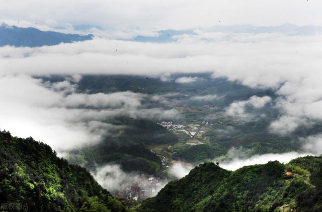 探訪三國古戰場，雨中登牛頭山，觀天下第一山水太極