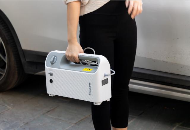 比特斯拉大胆多了，苹果造车不要方向盘，网友：这把车当手机了