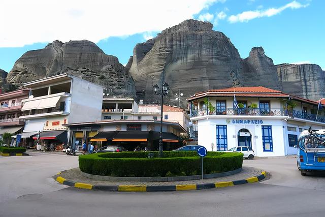 希臘深度遊：卡蘭巴卡、接近天堂的秘境 天空之城（Meteora）
