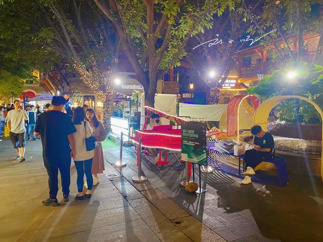 佛山市中心的網紅商業區，既現代又傳統，被稱爲廣東版太古裏
