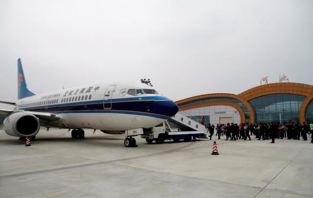 世界上最危險的3個機場，其中一個跑道只有460米，還有一個在中國