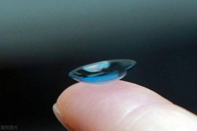 给孩子佩眼镜的那些事（三）坚持迎来了曙光，摘镜后视力正常