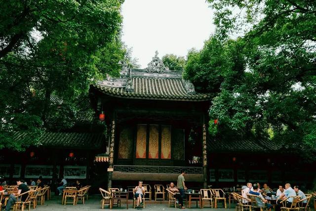 不懂就問：爲啥現在的城市都長一個樣？