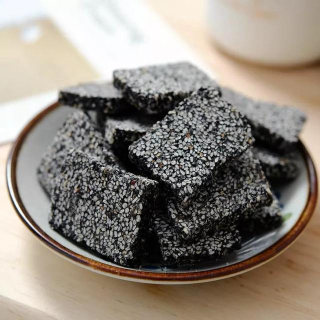 建议45岁以上的人多吃3种食材，对保护听力有帮助，价格也不高