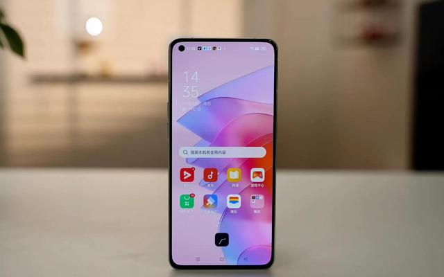 OPPO新款旗舰手机发布，轻薄设计主打颜值拍摄，当然也能玩游戏