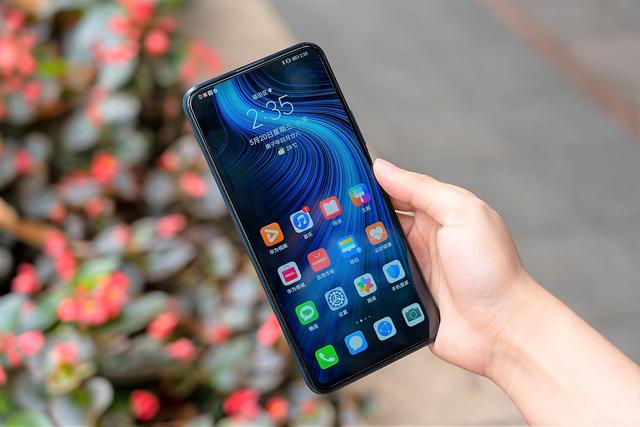 买千元机也不能跟风，这三款才值得考虑，内行人用过都说好