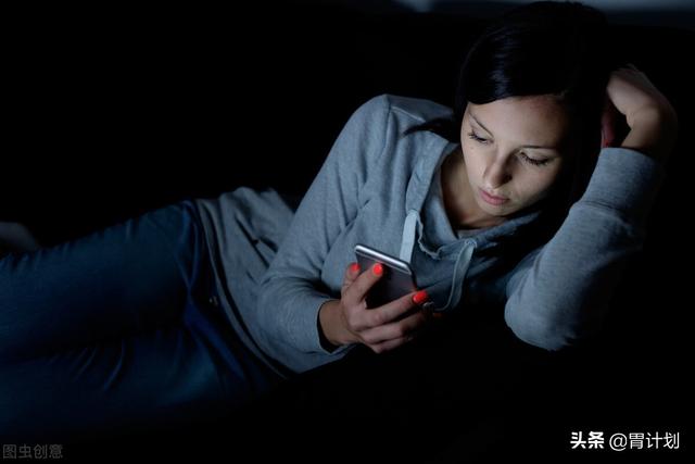 女人这6个坏习惯不改，用再贵的护肤品，也难以延缓衰老的脚步