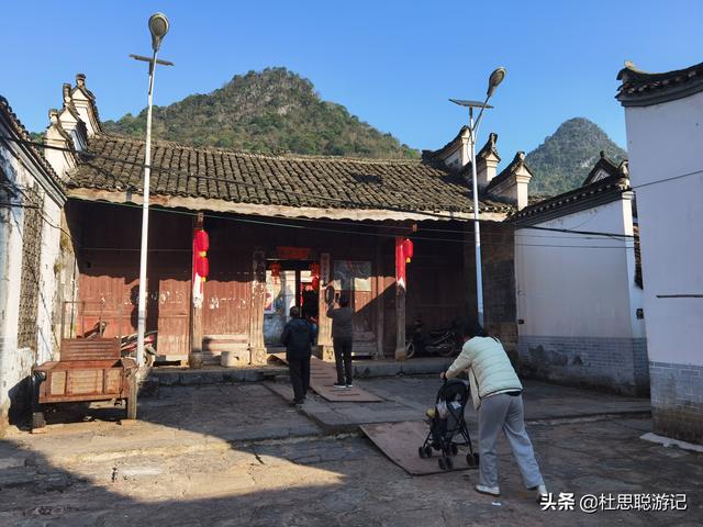 漢EV自駕廣西，爬山涉水到桂北地區，帶著家人遊覽秦家大院