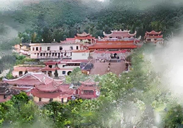 玉佛殿裏喝岩茶，是否不敬