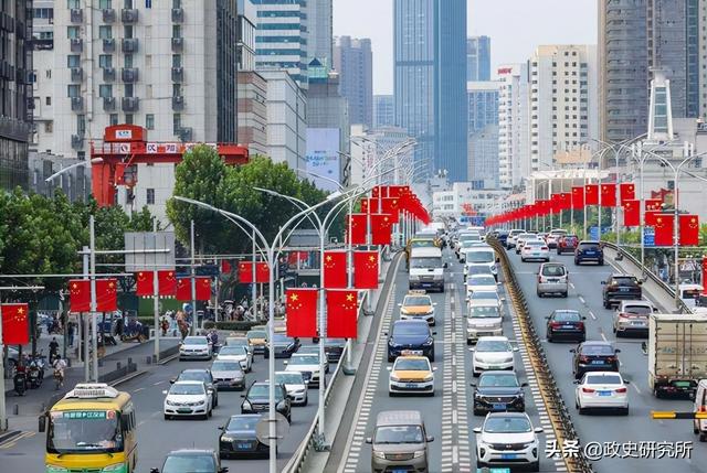 纳税额完爆四大行，腾讯阿里加起来也远比不过，中国烟草有多牛？