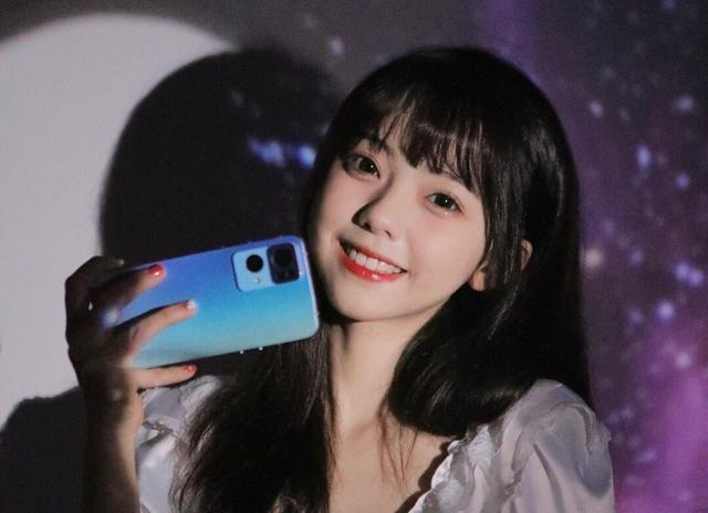 从OPPO手机再用到vivo，机主憋了一肚子话想吐槽，体验差距很明显