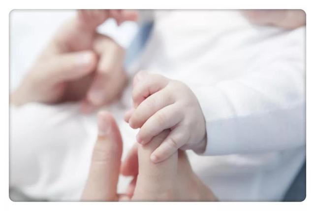 养娃的18个暖心瞬间，有你爱我，才是人间值得