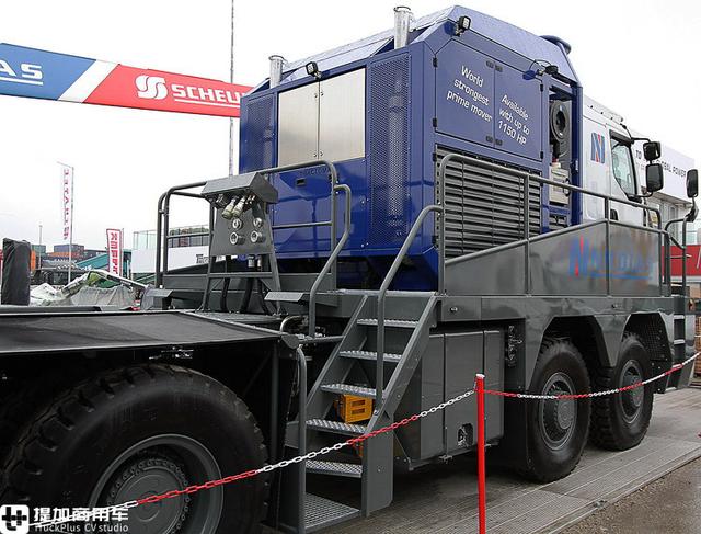 这还是卡车吗？1150马力外观如火车头，尼古拉斯大件牵引车实拍