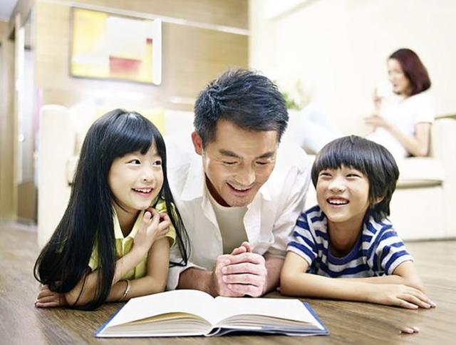 孩子吹牛怎么办，这位妈妈做法值得点赞，堪称现代版“曾子烹彘”