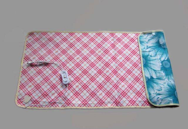 电热毯有辐射，对人体伤害大？这4种人或不适合使用电热毯