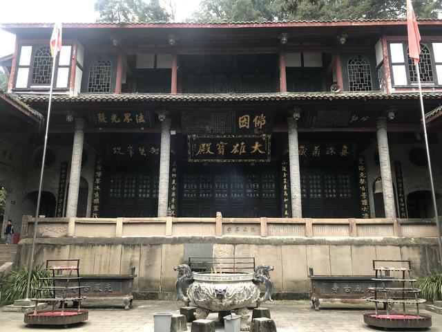 一不小心又成了夜遊~周末街子古鎮康道徒步到光嚴禅院~腳都走麻了