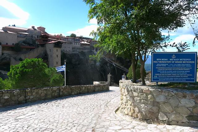 希臘深度遊：卡蘭巴卡、接近天堂的秘境 天空之城（Meteora）
