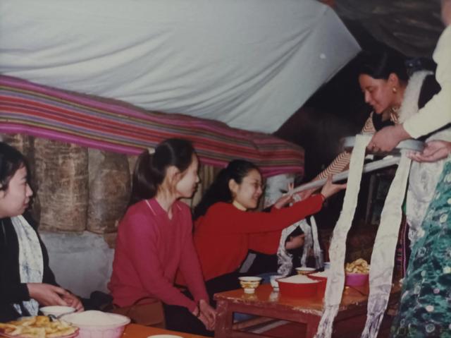 西行遊記之六：塔爾寺的喇嘛以及蒙古包的家訪不一樣的體驗