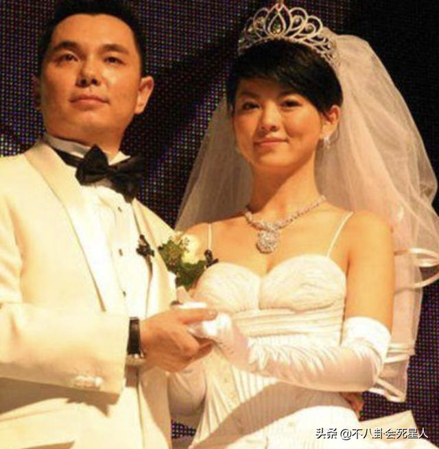 李湘简介:李湘又离婚了！闪婚、骗婚、吃软饭，她的前任一个比一个渣