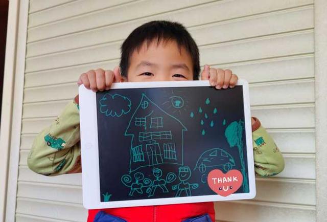 教你花式提问技巧，帮助幼儿园小朋友理解“什么是爱？”