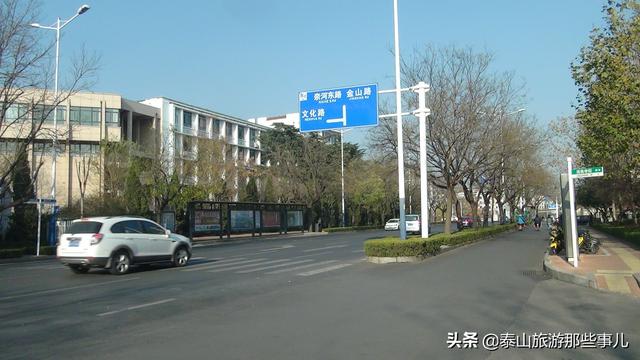泰安：它被譽爲幸福老街，內有各種特色美食，純正伊斯蘭風味