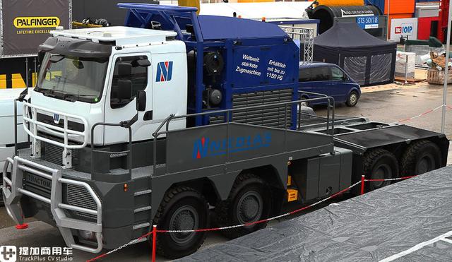 这还是卡车吗？1150马力外观如火车头，尼古拉斯大件牵引车实拍