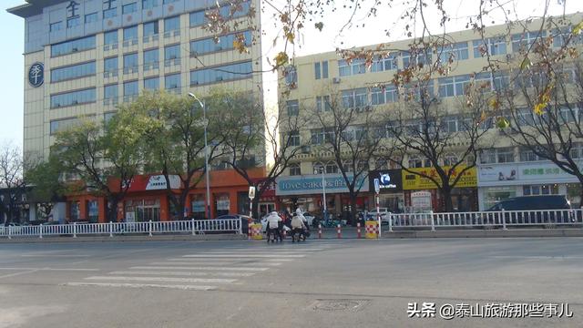 泰安：它被譽爲幸福老街，內有各種特色美食，純正伊斯蘭風味