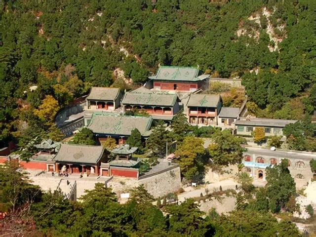 告別城市喧囂 到西山這裏感受壁上風雲