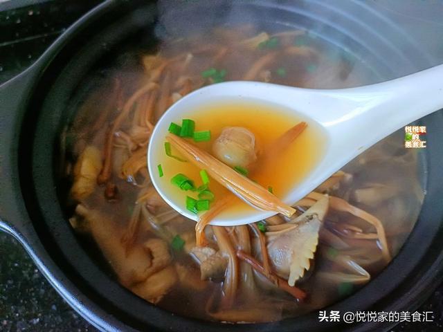 冬天降温，常用这菜炖鸡肉，温和滋补又驱寒，孩子多喝增强体质
