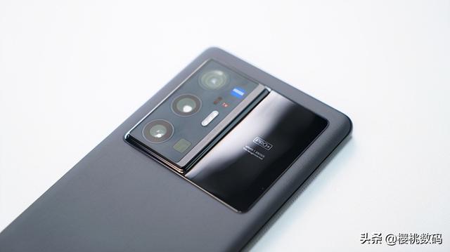 年末换手机？2021年各价位最值得购买的新机推荐，记得收藏