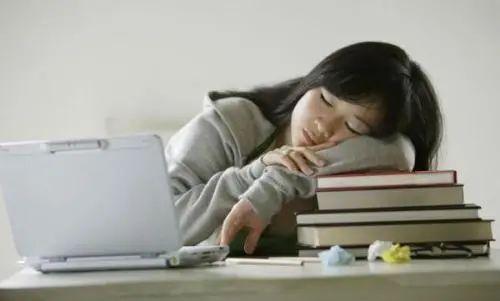 12岁女生考第一得抑郁症：教育最大错误是告诉孩子学习是“苦的”