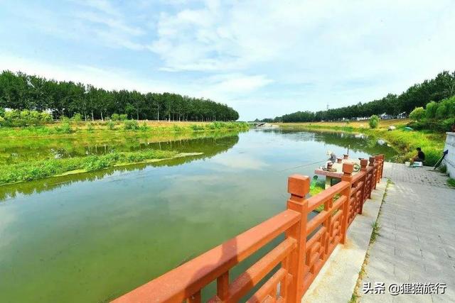 漷縣鎮位于京郊北運河畔，是郊遊采摘好去處，有涼水河、鳳港減河