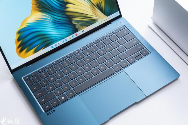 华为MateBook  X  Pro  2022款开箱评测：近乎全面的标杆级轻薄本