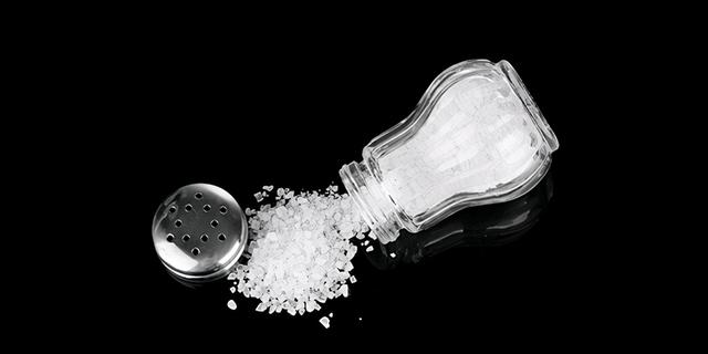 如何吃盐更科学？NEJM里程碑综述更新认知