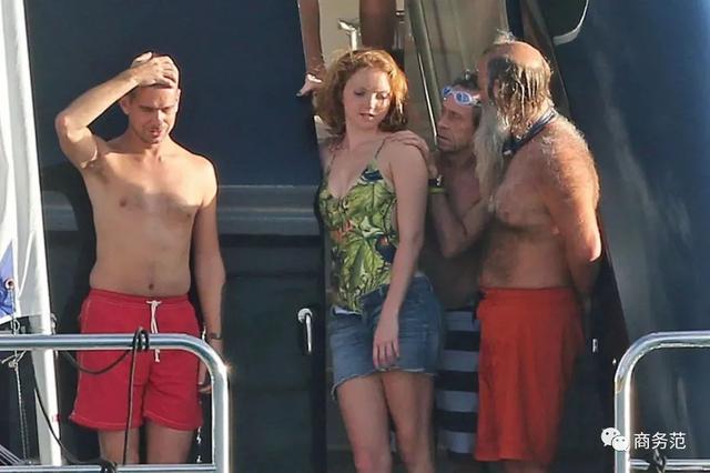 45岁“硅谷第一单身汉”辞任CEO：精英鲜肉为啥变中年“糙汉”？