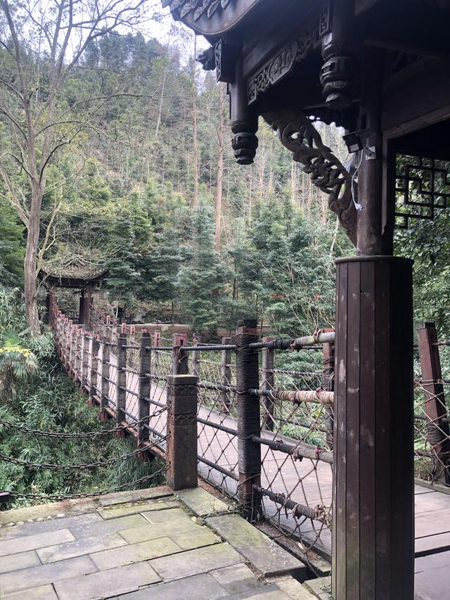 一不小心又成了夜遊~周末街子古鎮康道徒步到光嚴禅院~腳都走麻了