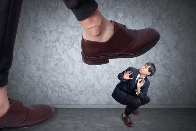 年底了，是该戳破裁员的千层套路了