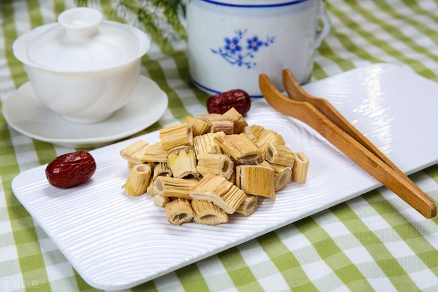 急性病毒性肝炎中医分三步治疗