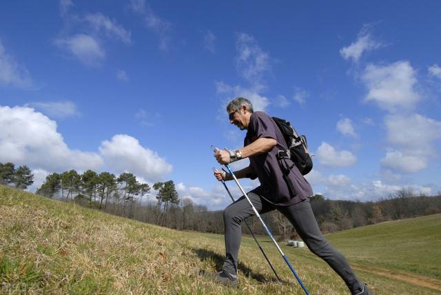 50岁后如何避免加速衰老？分享9个科学方法，助你健康老龄化